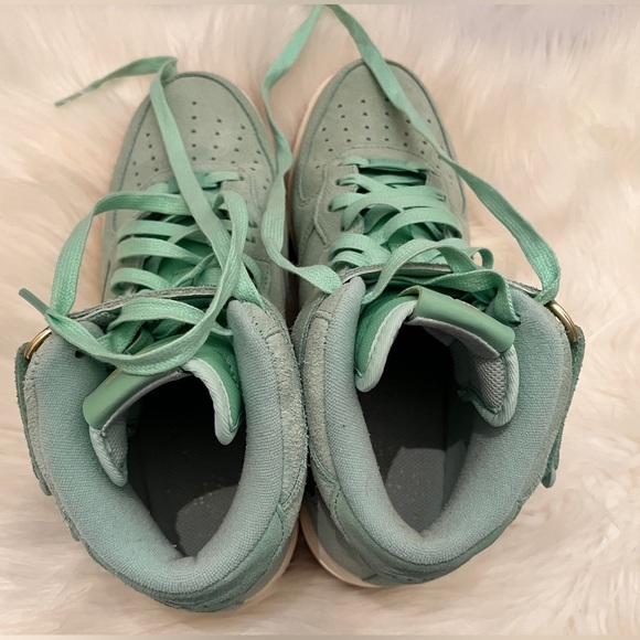Nike Mint Green Air Force 1 07 Mid Season Size 9.5 - Picture 11 of 14
